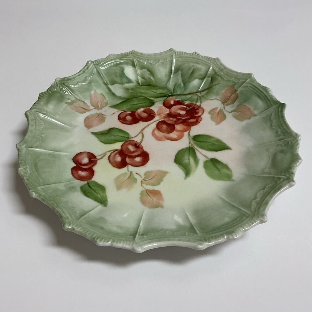 Antique Porcelain Cherries Plate Hand-Painted Green Scalloped Rim 8.5โ France - Picture 6 of 12